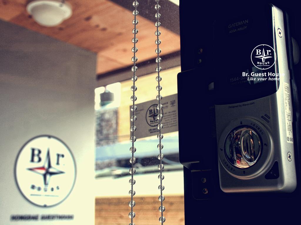 Br. Guesthouse Hongdae Seoel Buitenkant foto