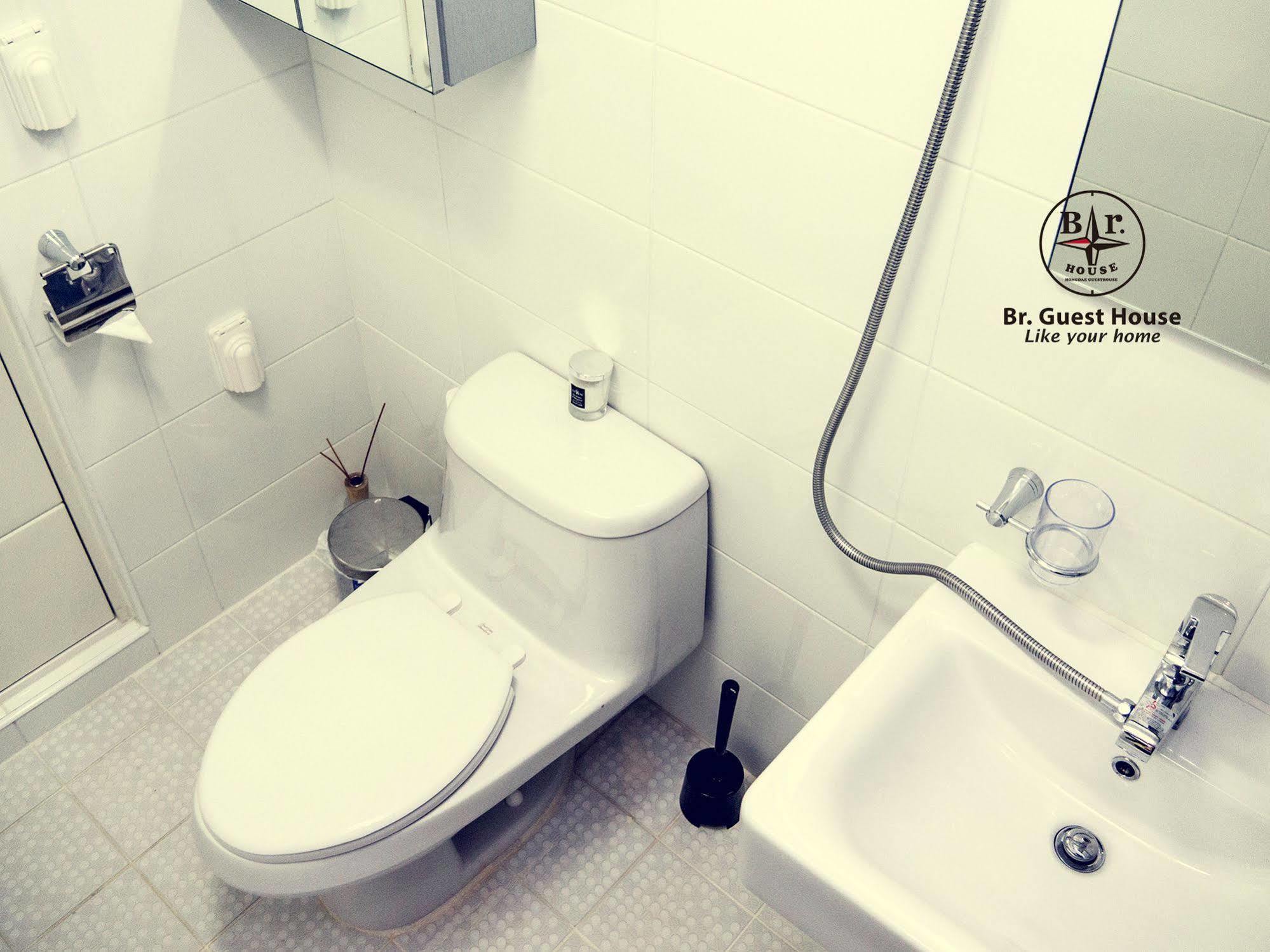 Br. Guesthouse Hongdae Seoel Buitenkant foto